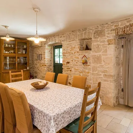 Amazing In With Kitchen Holiday home *
