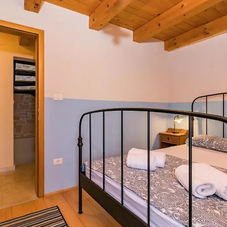 Amazing In With Kitchen Holiday home Liznjan