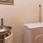 Front In With Sauna *